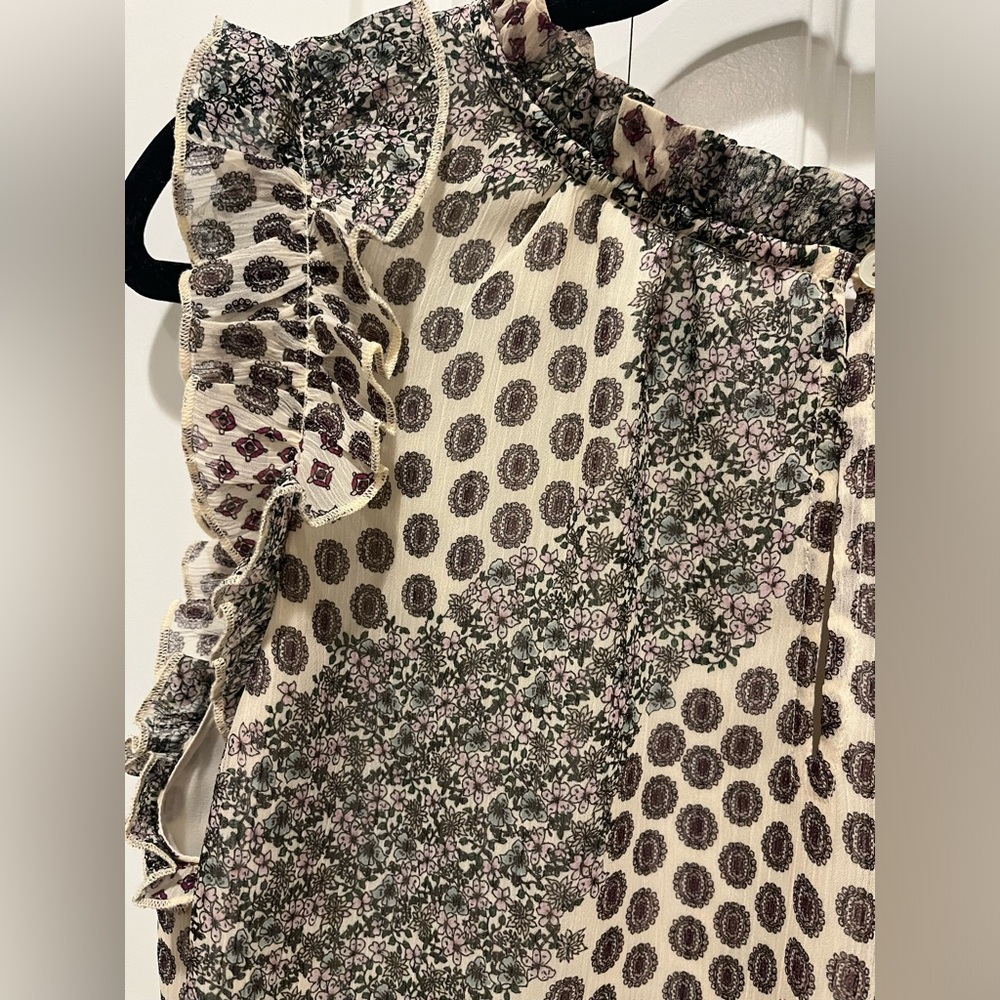 Beautiful Loft Ruffle Sleeve Blouse Like New Sz L - Picture 8 of 10